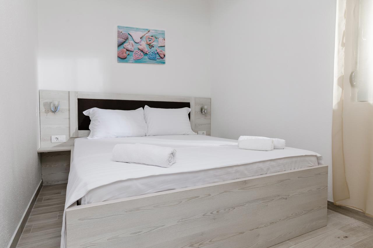 Apartmani Mia تيفات المظهر الخارجي الصورة
